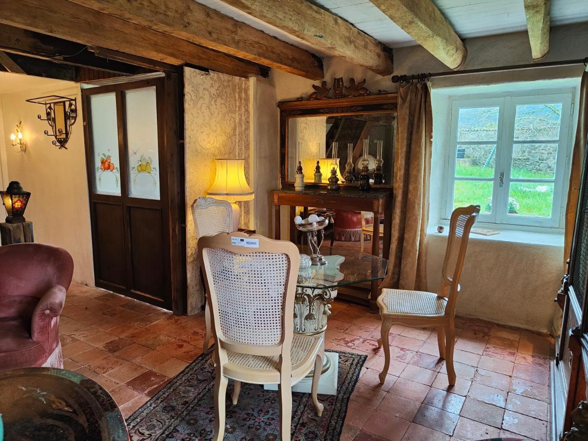 Villa Ancienne Petite Ferme Renovee Saint-Regis-du-Coin Esterno foto